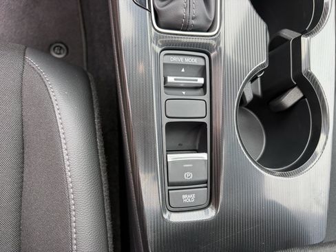 Certified 2025 Honda Civic Sport image 24
