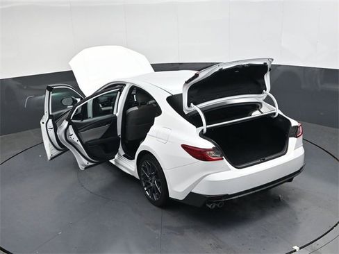 Used 2025 Toyota Camry SE w/ Convenience Package image 38