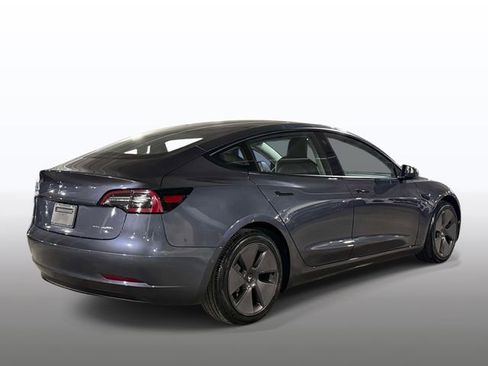 Used 2022 Tesla Model 3 Long Range AWD/4WD image 10