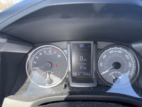 Used 2023 Toyota Tacoma TRD Sport w/ Black Out Package (TMS) image 2