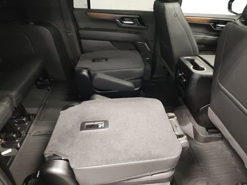 New 2026 GMC Yukon XL Denali w/ Sun & Power Step Package image 12