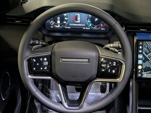 New 2026 Land Rover Discovery Sport Landmark AWD/4WD image 17