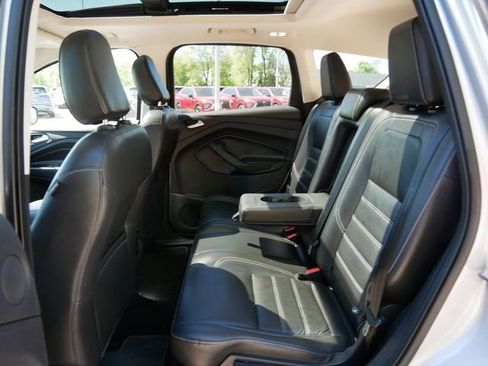 Used 2019 Ford Escape Titanium AWD/4WD image 11
