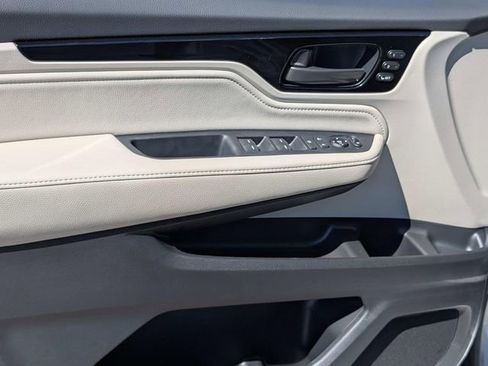 New 2026 Honda Odyssey Touring image 15