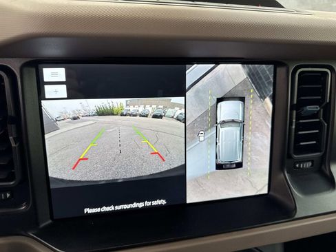 Used 2022 Ford Bronco Wildtrak image 23