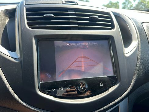 Used 2015 Chevrolet Trax LT image 20