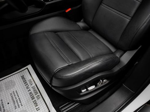 Used 2019 Porsche Cayenne E-Hybrid AWD/4WD image 32