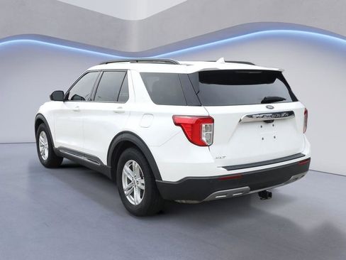 Used 2021 Ford Explorer XLT w/ Equipment Group 202A RWD image 5