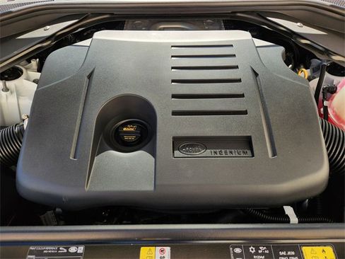 New 2026 Land Rover Range Rover Long Wheelbase SE image 22