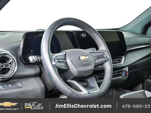 Certified 2025 Chevrolet Equinox LT FWD image 4