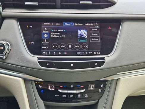 Used 2021 Cadillac XT5 Premium Luxury w/ LPO, Floor Liner Package FWD image 9