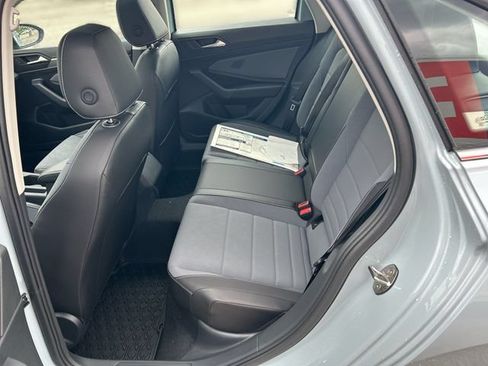 New 2026 Volkswagen Jetta SE FWD image 23