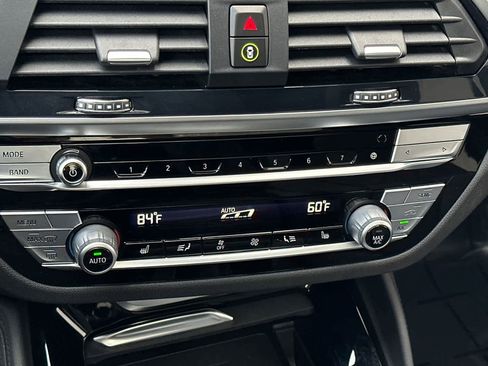 Used 2021 BMW X4 xDrive30i image 23