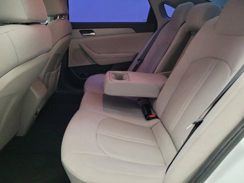 Used 2018 Hyundai Sonata SE FWD image 18