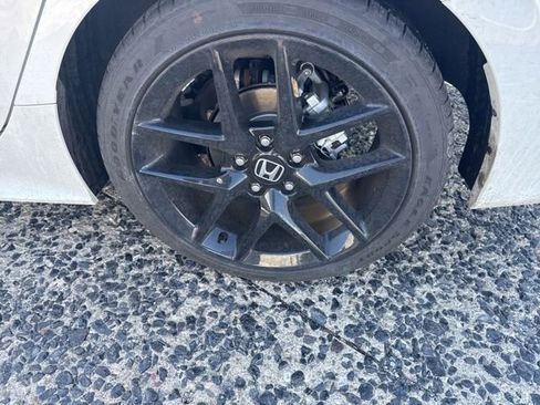 Used 2023 Honda Civic Sport image 24