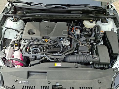 Used 2025 Toyota Camry SE w/ Convenience Package image 28