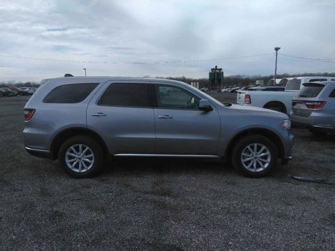 Used 2020 Dodge Durango SXT image 2