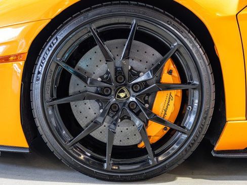 Used 2018 Lamborghini Aventador S AWD/4WD image 35