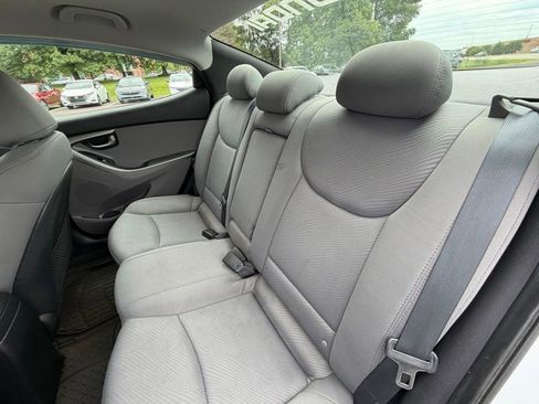 Used 2011 Hyundai Elantra GLS FWD image 8
