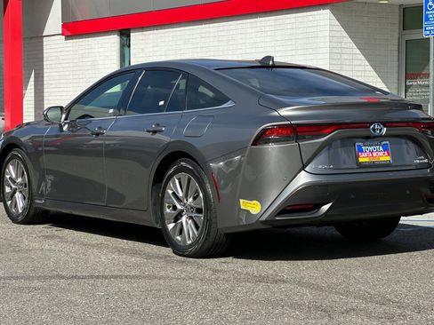 Used 2021 Toyota Mirai w/ Advanced Technology Package RWD image 6