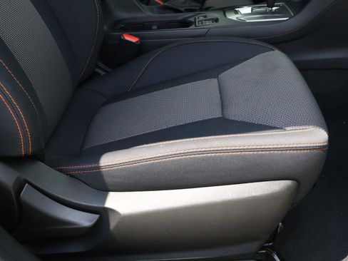 Used 2023 Subaru Crosstrek 2.0i Premium image 18