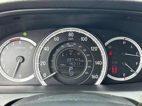 Used 2017 Honda Accord LX image 10