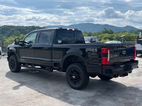 New 2025 Ford F250 Lariat w/ Black Appearance Package image 4