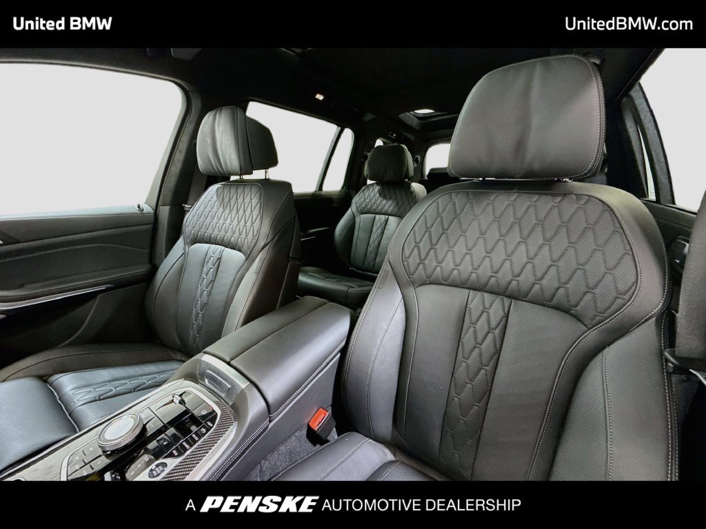 Certified 2027 BMW X7 M60i AWD/4WD image 12