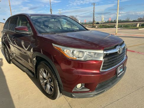 Used 2015 Toyota Highlander XLE image 7