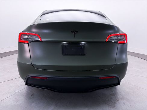 Used 2023 Tesla Model Y Long Range AWD/4WD image 14