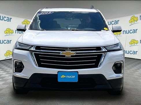 Used 2023 Chevrolet Traverse LT w/ LT Premium Package AWD/4WD image 2