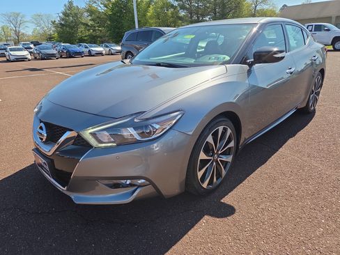 Used 2016 Nissan Maxima SR FWD image 7