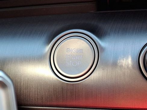 Used 2024 Hyundai Kona Limited image 24