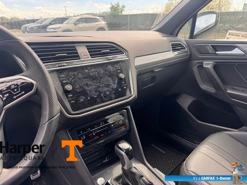 Used 2024 Volkswagen Tiguan SE R-Line image 16
