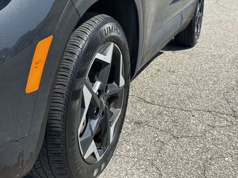 Used 2024 Kia Seltos EX AWD/4WD image 19