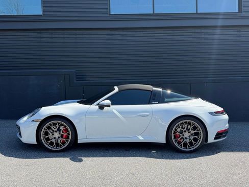 Certified 2022 Porsche 911 Targa 4S image 7