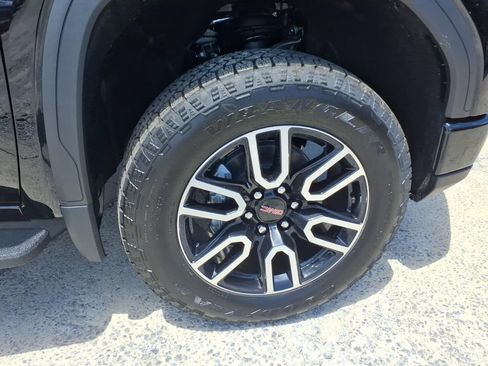 New 2026 GMC Sierra 1500 AT4 w/ AT4 Premium Package AWD/4WD image 9
