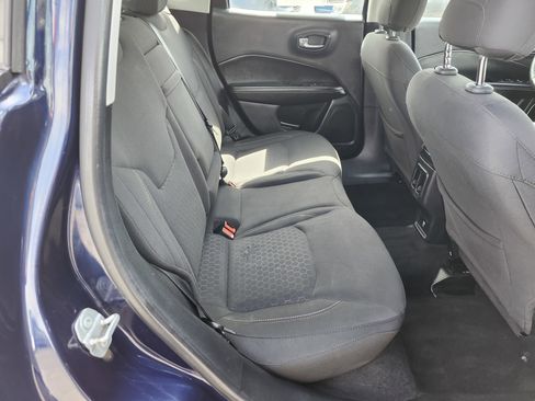 Used 2018 Jeep Compass Sport w/ Cold Weather Group AWD/4WD image 18