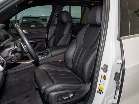 Used 2022 BMW X5 xDrive40i w/ Premium Package image 34