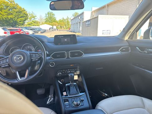 Used 2019 MAZDA CX-5 Touring FWD image 12