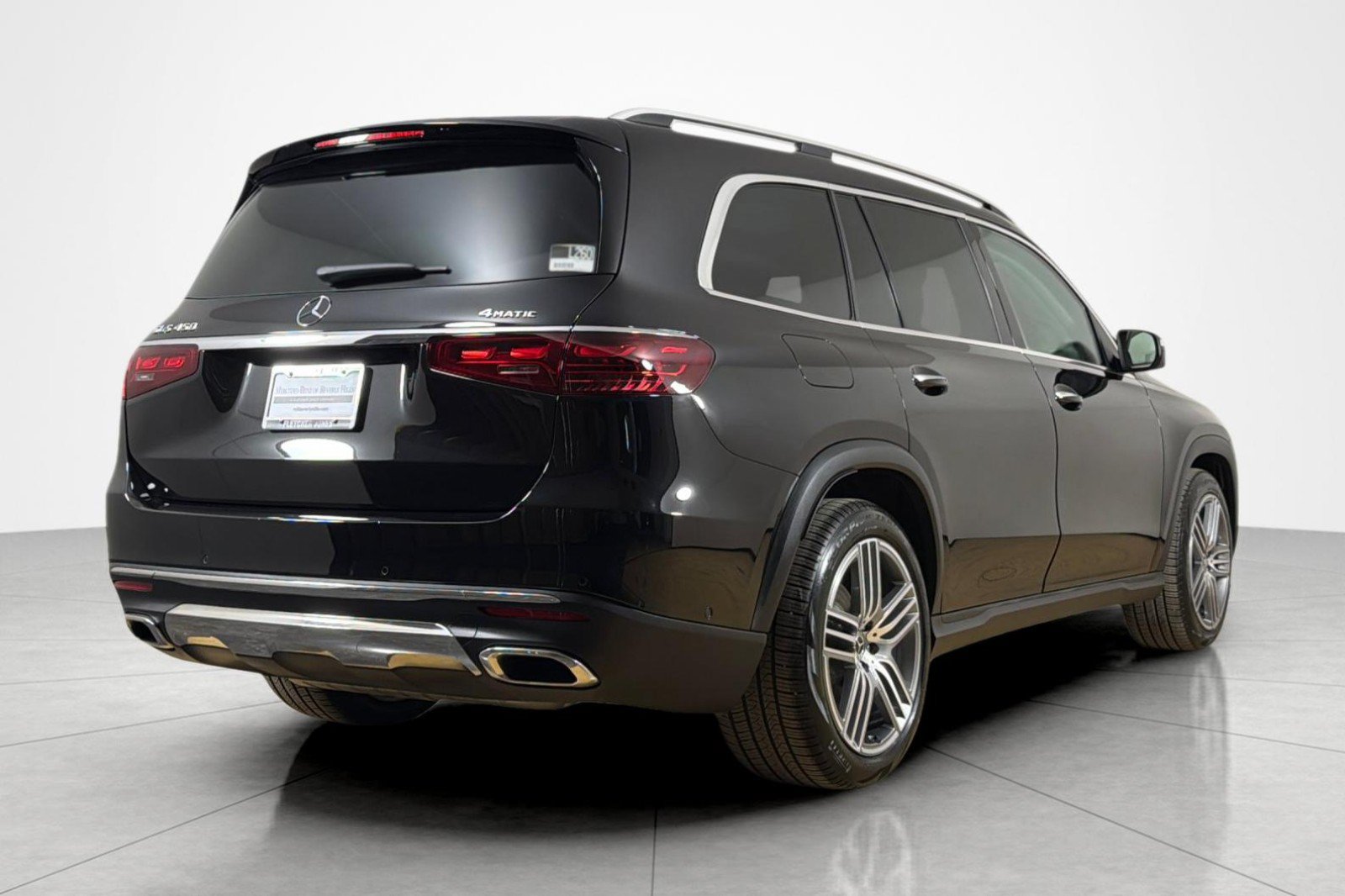 Used 2026 Mercedes-Benz GLS 450 4MATIC image 5