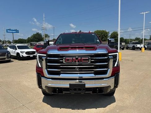Used 2024 GMC Sierra 2500 SLT AWD/4WD image 2
