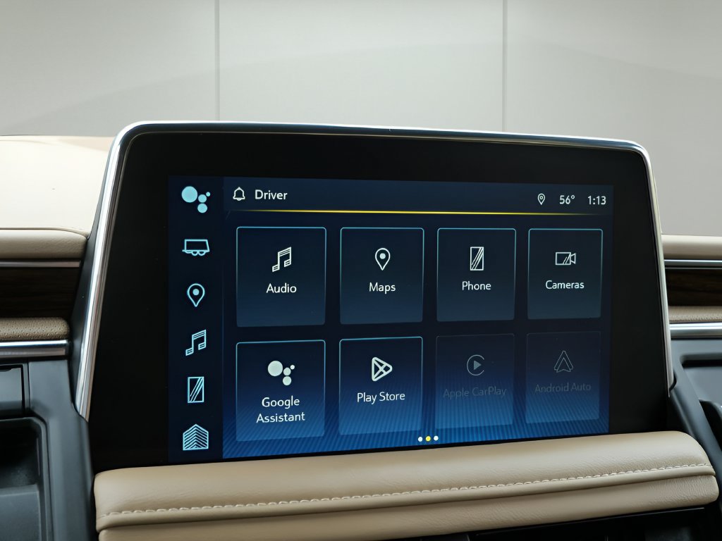 Used 2022 Chevrolet Suburban Premier AWD/4WD image 32