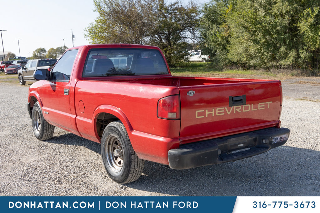 Used 1998 Chevrolet S10 Pickup 2WD Regular Cab image 19