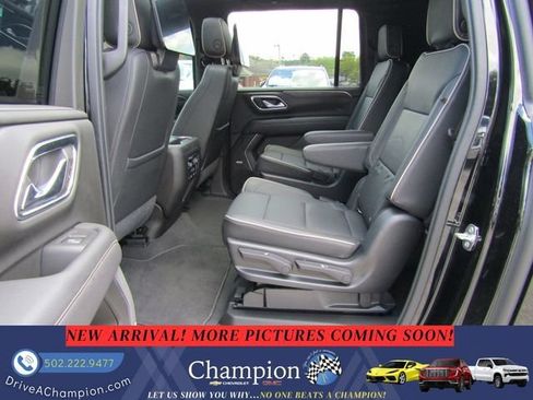 Used 2021 Chevrolet Suburban Premier w/ Premium Package AWD/4WD image 8
