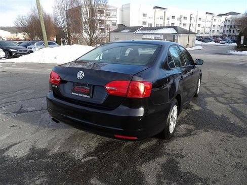 Used 2013 Volkswagen Jetta S image 6