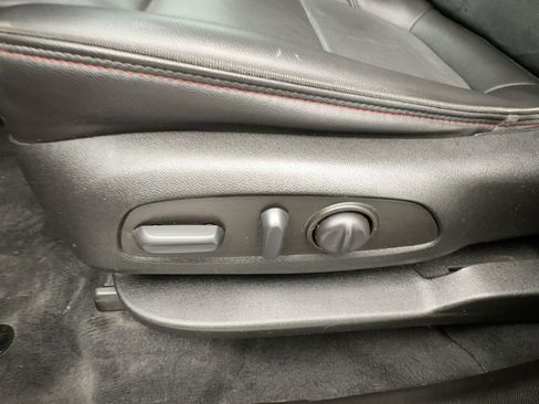 Certified 2023 Chevrolet Traverse RS image 14