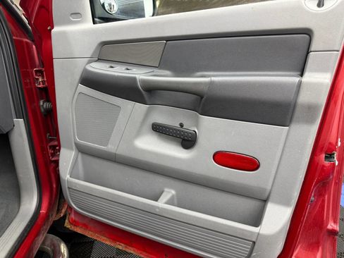 Used 2007 Dodge Ram 1500 Truck ST w/ SXT Group image 5