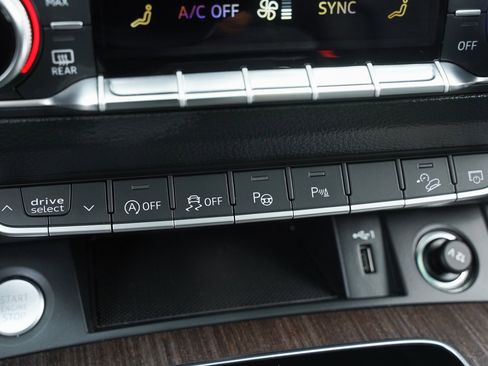 Certified 2021 Audi Q5 Prestige w/ Prestige Package image 18