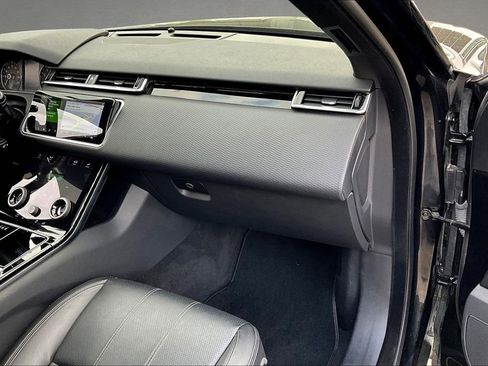 Used 2019 Land Rover Range Rover Velar S AWD/4WD image 27